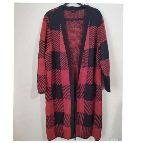 Torrid Duster Open Front Black And Red Plaid Sweater Cabincore  Size 2 - Picture 2 of 5